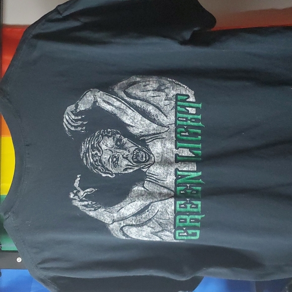 Red Light Green Light Graphic Tee - Picture 2 of 2